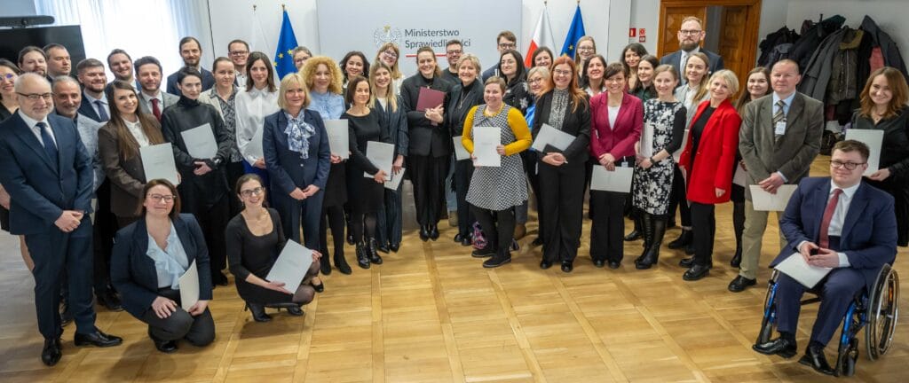 55090660270 e542477115 6k